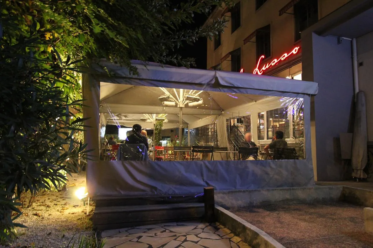 ** Hotel Hôtel Vol de Nuit Purpan Toulouse France